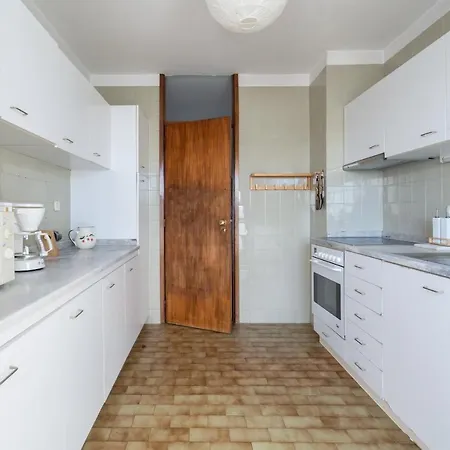 Modern & Pleasant Flat W/ Garage Porto