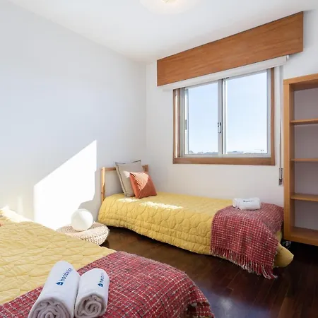 Modern & Pleasant Flat W/ Garage * Porto