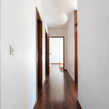 Modern & Pleasant Flat W/ Garage Porto